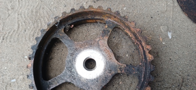 Звездочка-шестерня привода распредвала 98MM6256AC FORD