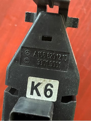 MERCEDES A1688201210 Кнопка включения аварийного сигнала в наличии Полтава