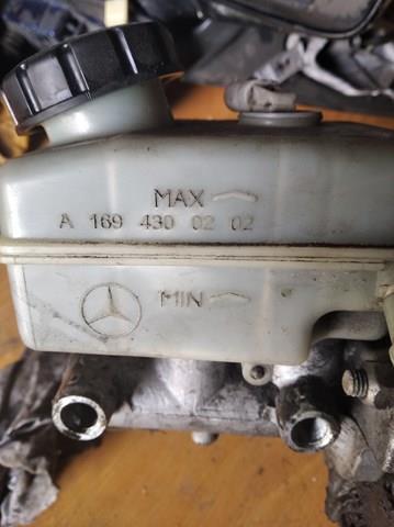 Бачок главного тормозного цилиндра Mercedes B