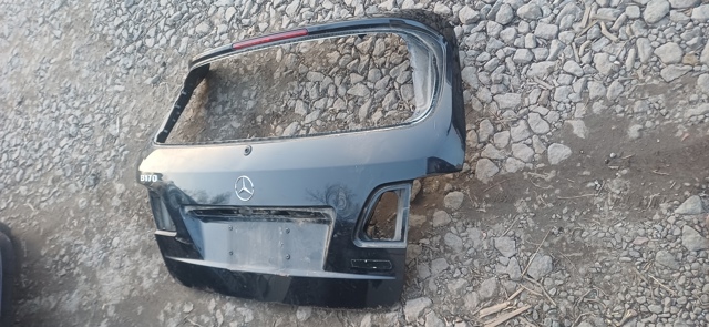 Дверь задняя багажная A1697401305 MERCEDES