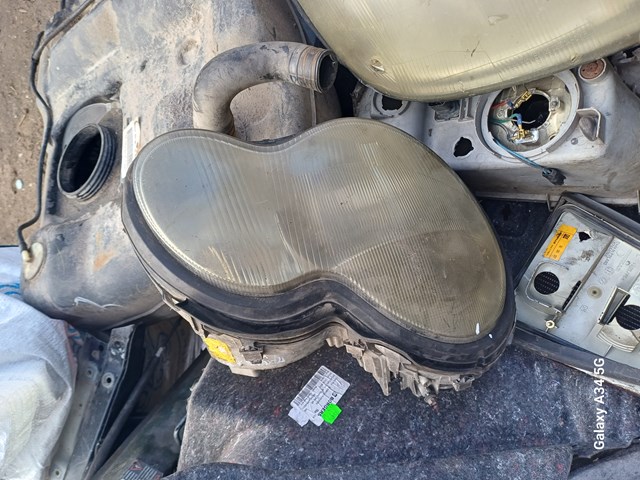 Правая блок фара A2038201261 MERCEDES