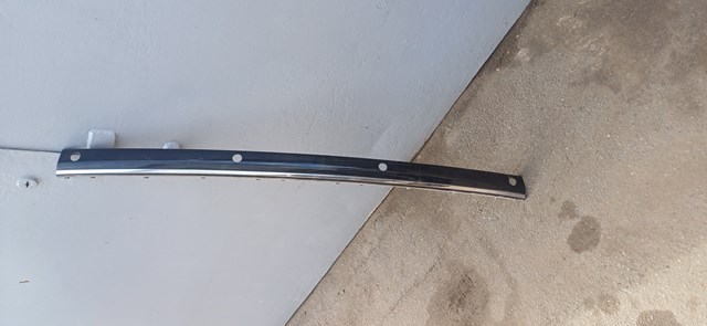 Накладка бампера заднего, центральная A2208851221 MERCEDES