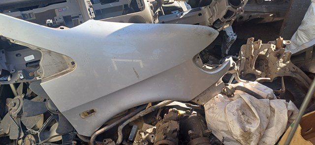 Правое крыло A6388801506 MERCEDES