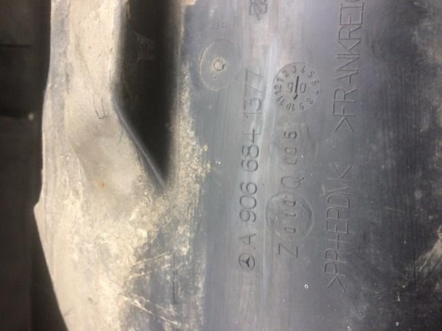 Подкрылок крыла переднего правый задний A9066841377 MERCEDES