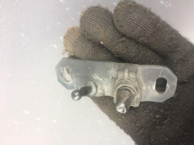 9067660262 MERCEDES Ограничитель сдвижной двери, на двери купить в Черновцы