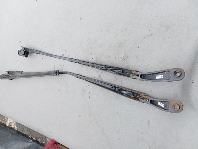 BP4K67321D MAZDA Поводок стеклоочистителя купить в Винница