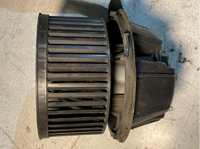 RENAULT N106609Z в наличии Запорожье