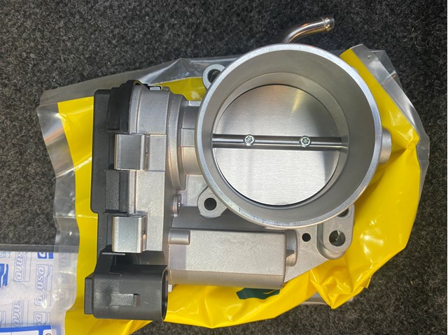 Дроссельная заслонка в сборе 07K133062A MAGNETI MARELLI