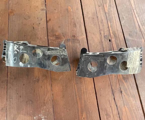 Крепление бамера левое 57707AG960 SUBARU