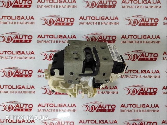 Запор кабины 04589921AF CHRYSLER