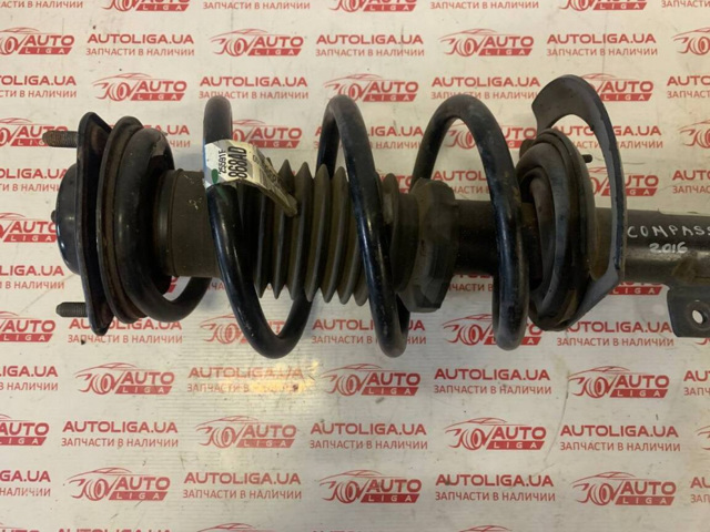 Передний правый амортизатор 05168218AD CHRYSLER