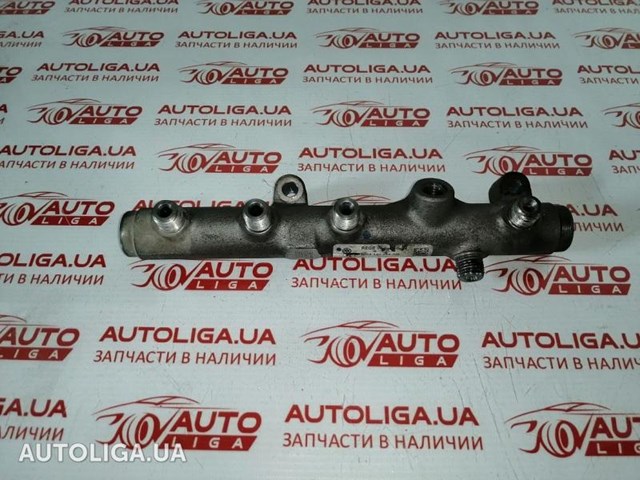 Распределитель топлива (рампа), левый 059130089AM VAG