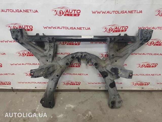 Передняя балка 104452100N TESLA
