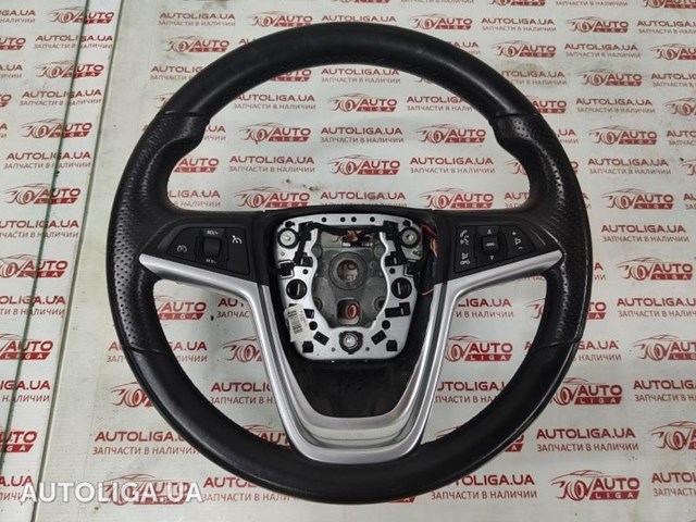 Колесо рулевое 13316540 OPEL