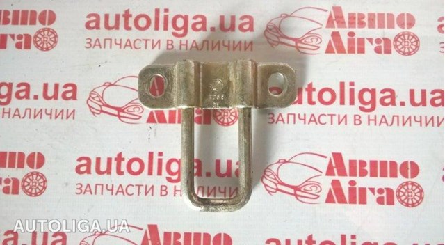 Петля-зацеп (ответная часть) замка двери задней распашной левый верхний 1606961680 PEUGEOT