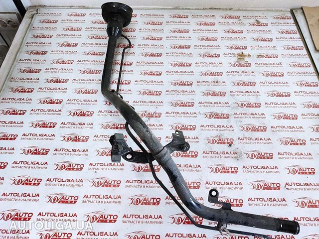 Заливная горловина топливного бака 172215HA0A NISSAN
