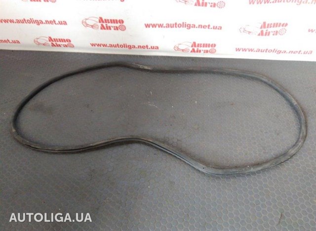 Уплотнитель двери передней, на (кузове) 1T0867911E VAG