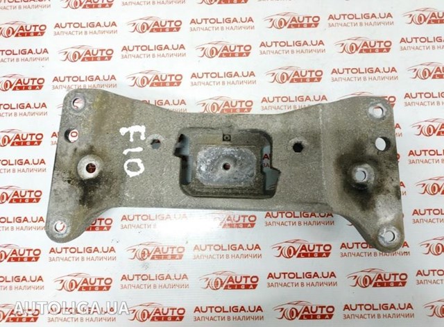 Кронштейн КПП 22316781222 BMW