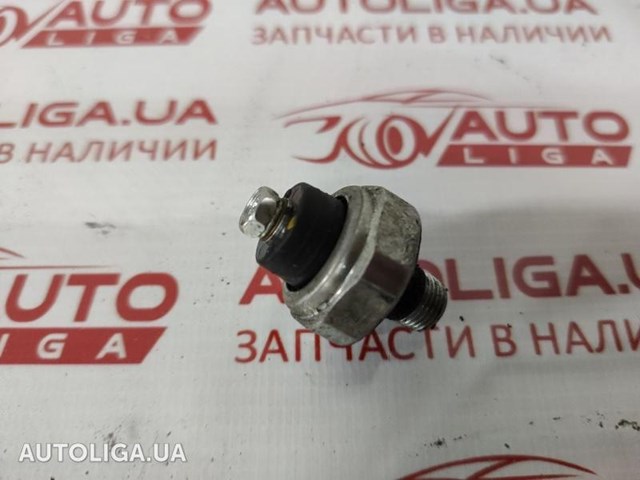 Датчик давления масла двигателя 25240KA050 SUBARU