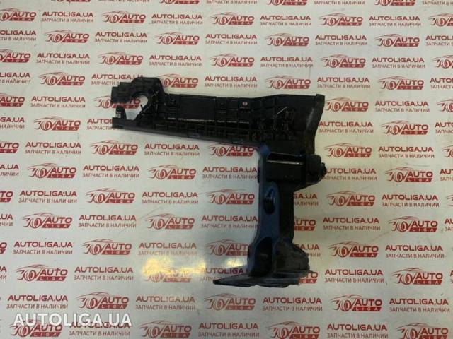 Подставка аккумулятора (АКБ) 31298096 VOLVO