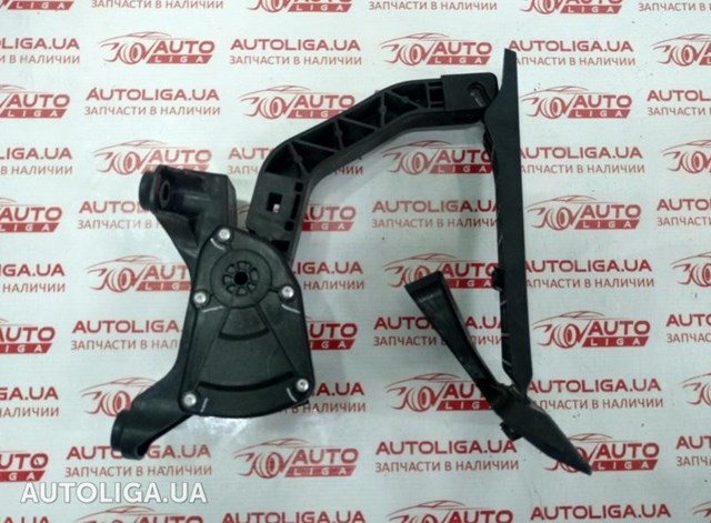 Педали газа 327003Q110 HYUNDAI