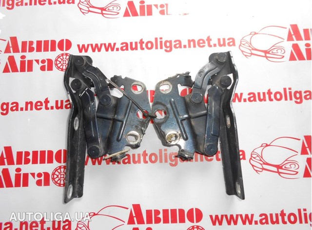 Левая петля капота 3C0823301E VAG