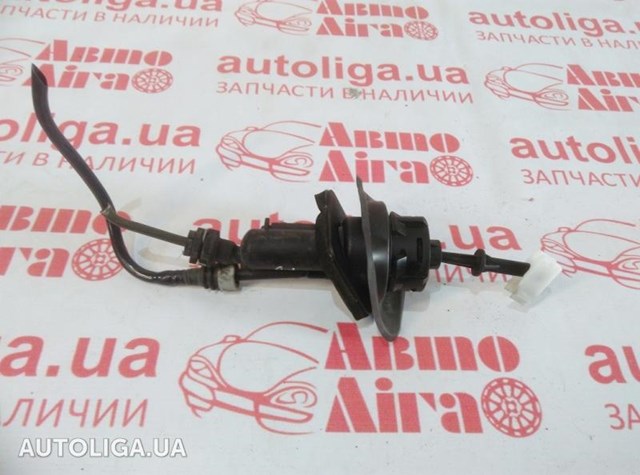 Главный цилиндр сцепления Ford C-Max