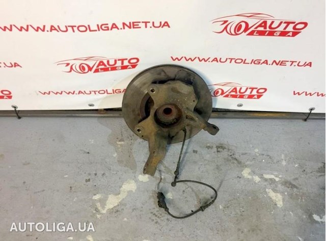 Цапфа - поворотный кулак передний, левый 400150083R RENAULT