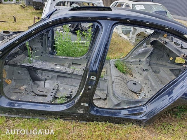 Проем передней правой двери 41007298166 BMW