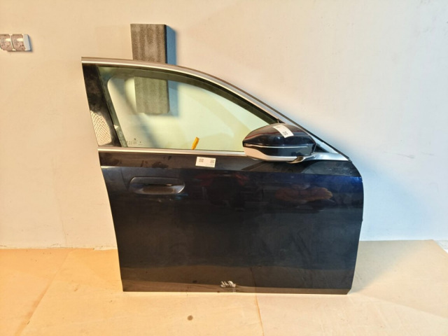 Пассажирская передняя дверь 41515A32EA4 BMW