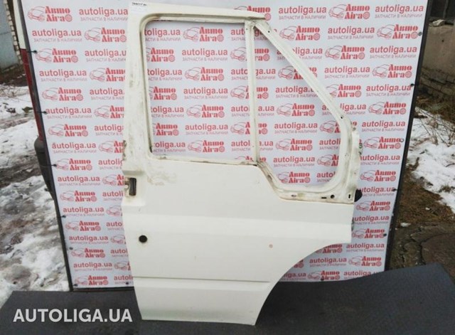 Пассажирская передняя дверь 4703950 FORD