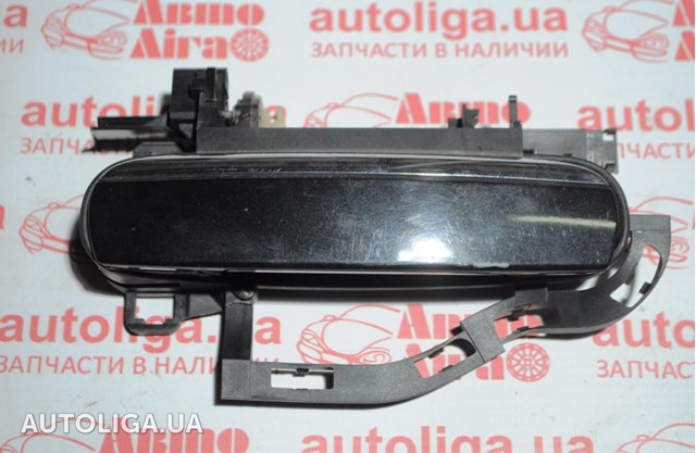 Ручка передней двери наружная, правая 4F0837208 VAG