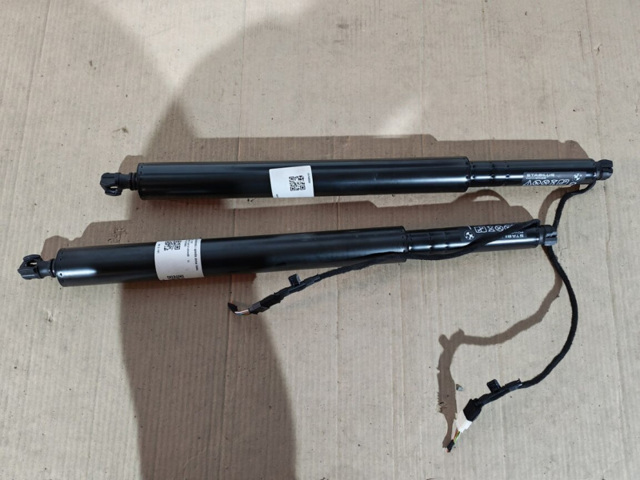 Амортизатор крышки багажника 51245A635D3 BMW