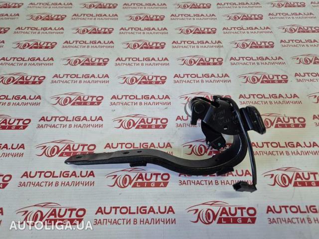 Шарнир крышки багажника 51247296773 BMW