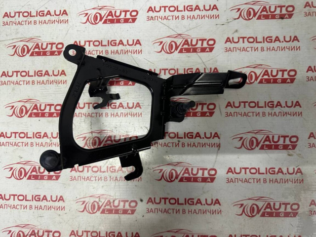 Кронштейн бампера переднего 51247349307 BMW