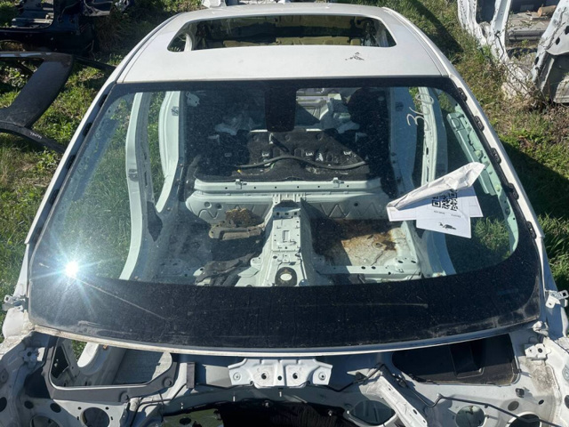 Стекло лобовое 51317258063 BMW