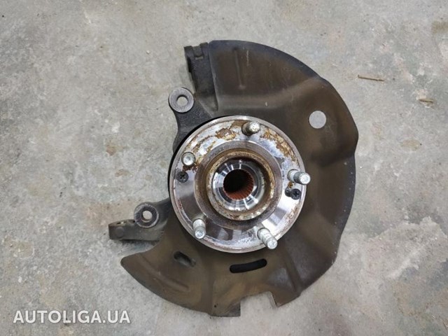 Цапфа (поворотный кулак) передний правый 517162W000 HYUNDAI