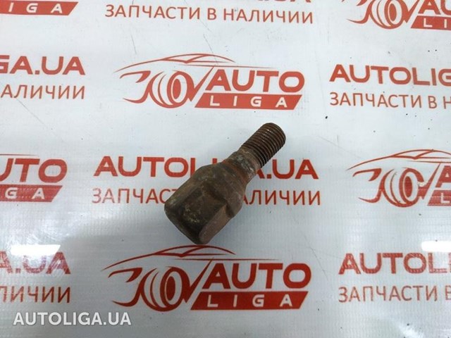 Болты на колеса Peugeot 205 2