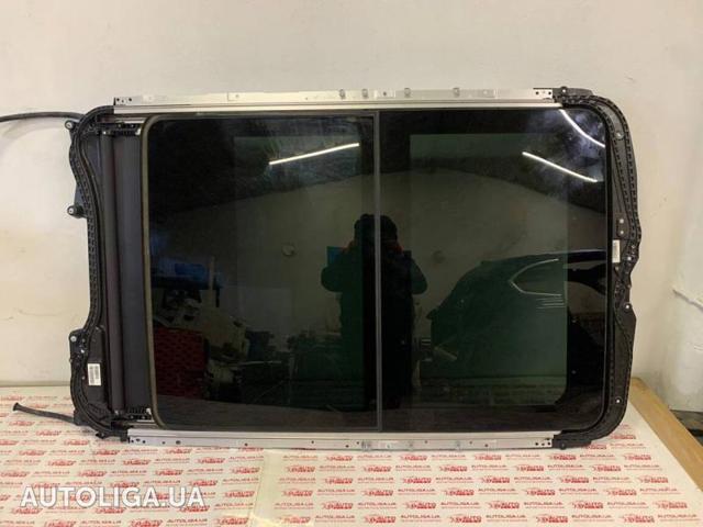 Люк в сборе 54107445467 BMW