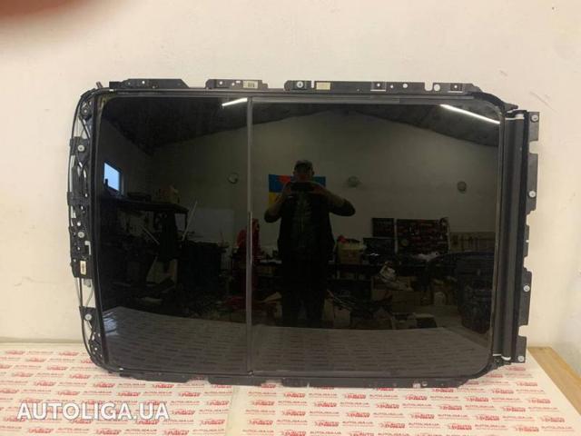 Детали люков облицовки кузова 54107493141 BMW