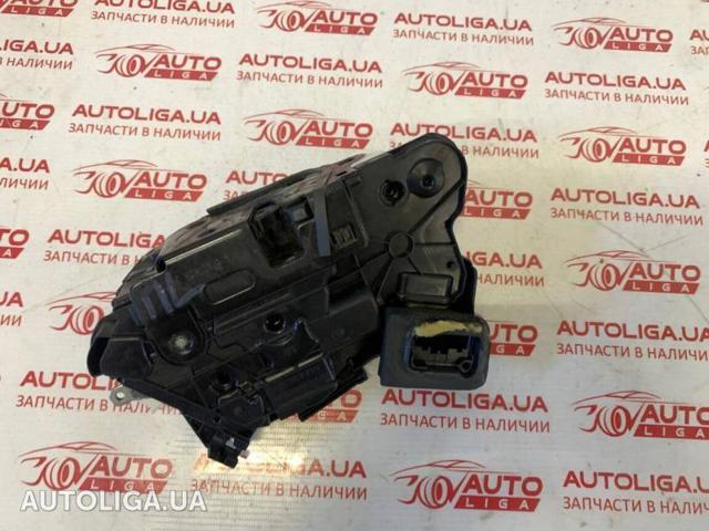 Замок двери водителя Volkswagen Golf 6