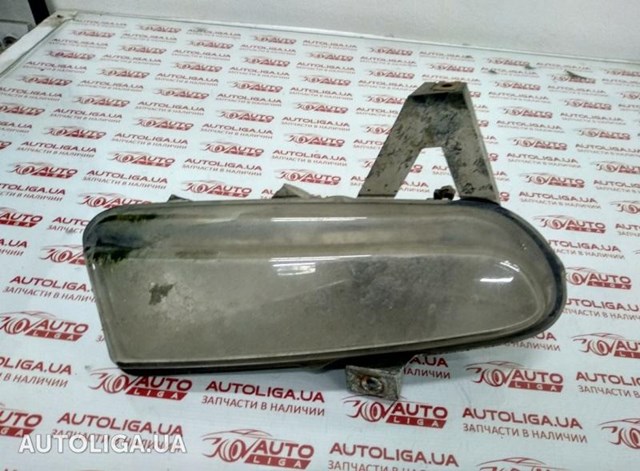 Противотуманная фара Peugeot 406