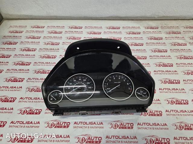 Приборная доска 62105A03A00 BMW