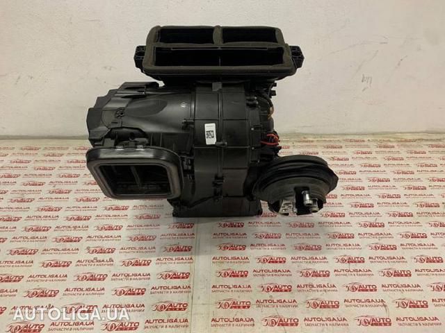 Корпус печки в сборе 64116827060 BMW