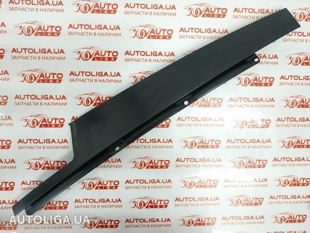 Накладка передней двери, правой, вертикальная 68102562AA CHRYSLER