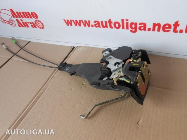 Замок задней левой двери Toyota RAV4 2