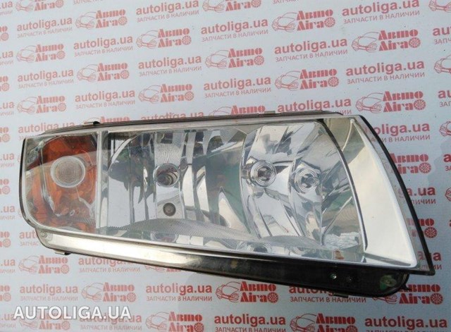 Фара передняя правая Skoda Fabia 1