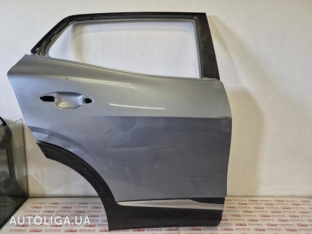 Дверь пассажирская задняя правая 77004R2000 HYUNDAI