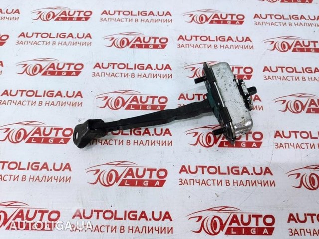 Ограничитель открывания двери, передний левый 793802W010 HYUNDAI