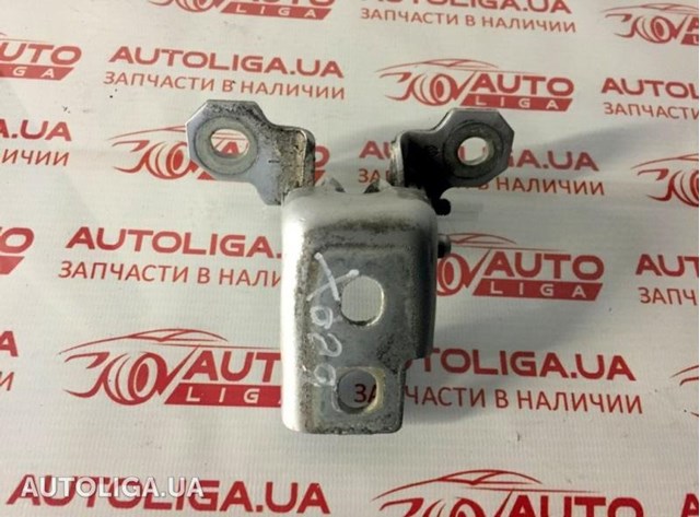 RENAULT 804000017R Петля двери передней правой в наличии Киев
